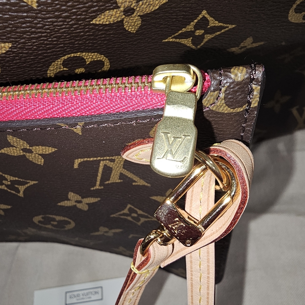 Louis Vuitton Pochette - Picture 2 of 8